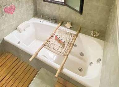Hotel con jacuzzi en la habitación Córdoba