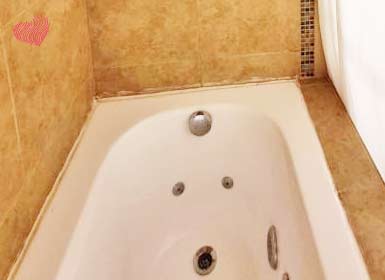 Hotel con jacuzzi en la habitación Córdoba