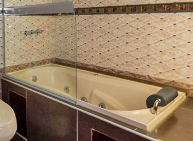 hotel con bañera de hidromasaje en la habitacion Jaén, Cajamarca