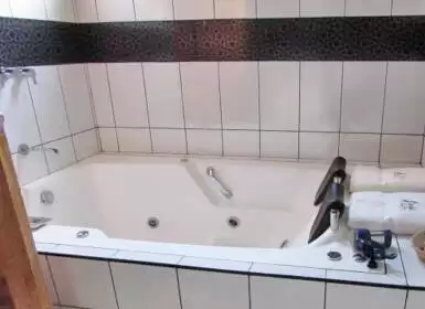 Hoteles con jacuzzi en la habitación Quillabamba, Cusco