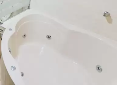 Suite con bañera de hidromasaje Huánuco