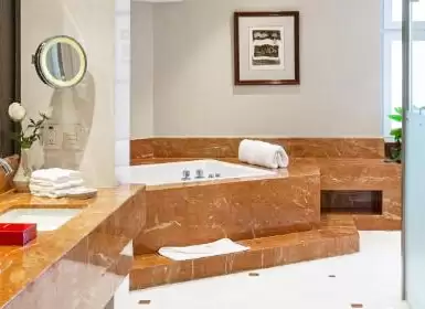 Hotel con Jacuzzi en la habitación Lima, San Isidro