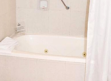 Hoteles con Jacuzzi en la habitación Montevideo