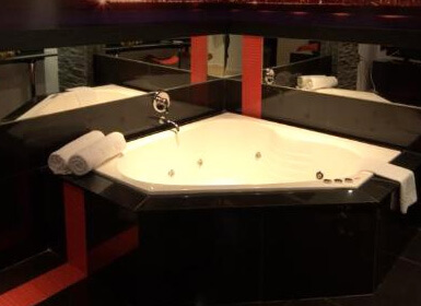 Hoteles con Jacuzzi en la habitación Montevideo