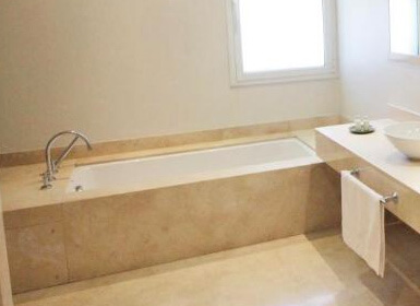 Hoteles con Jacuzzi en la habitación Montevideo